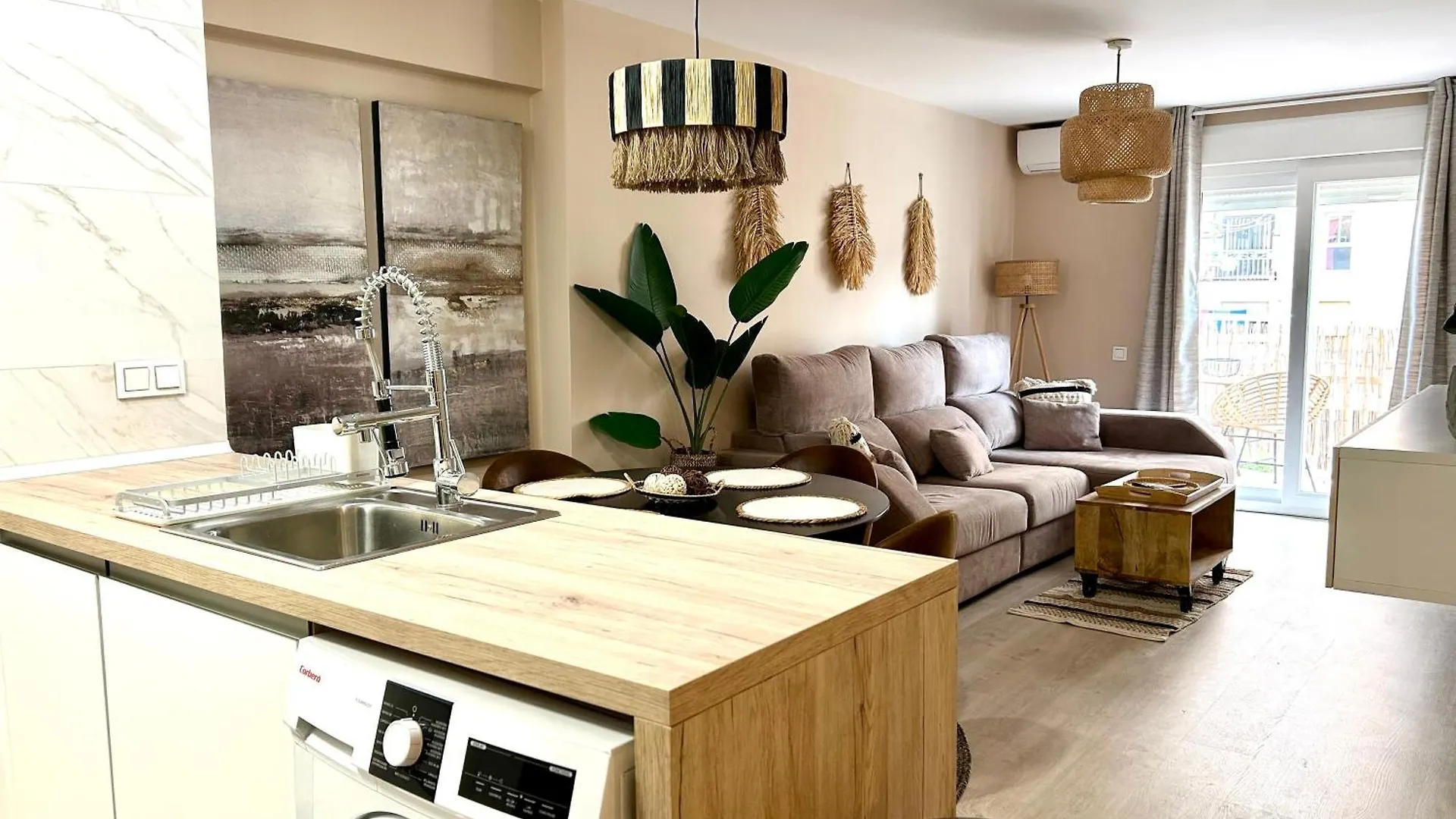 아파트 Piso Centrico En Calle Luis Vives 1, 베날마데나코스타
