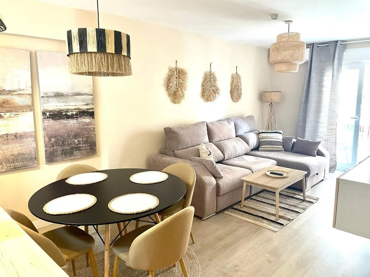 Piso Centrico En Calle Luis Vives 1, 贝纳尔马德纳